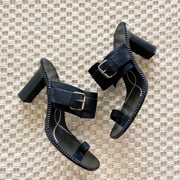 Michael Kors Sandal Black Toe Loop Sandal - Picture 9 of 16